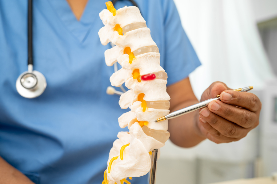 Gerincbetegségek vizsgálata és terápiája és rehabilitációja
